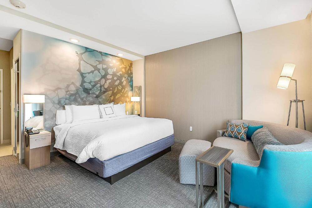 King Room with Sofa Bed interior